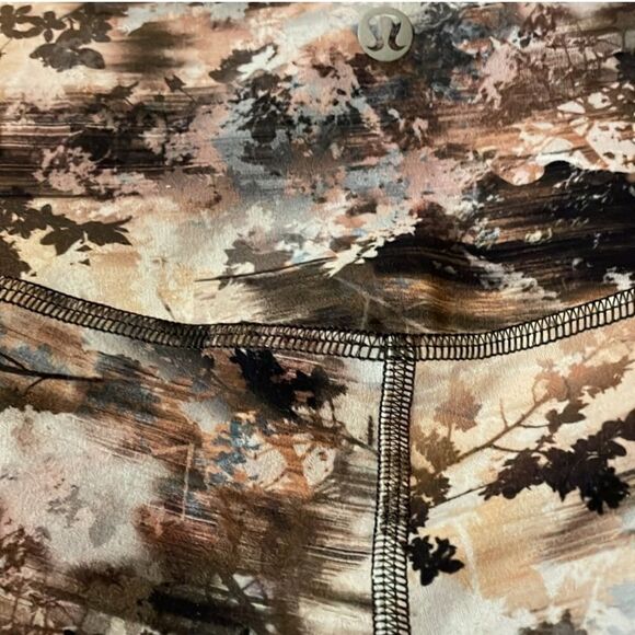 Lululemon Align High Rise pants in future Utopia multi 6 Like New condition 25” - Picture 6 of 9